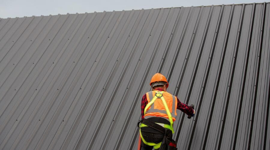 Professional metal roof installation services in Port Edwards, WI